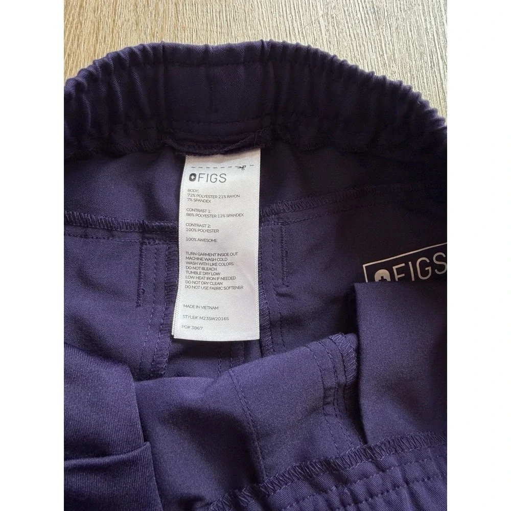 FIGS Tansen Purple Jogger Scrub Pants Men's Small Short